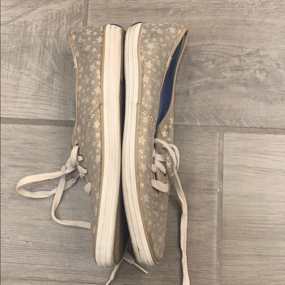 Gold meds with stars - Picture 4 of 8